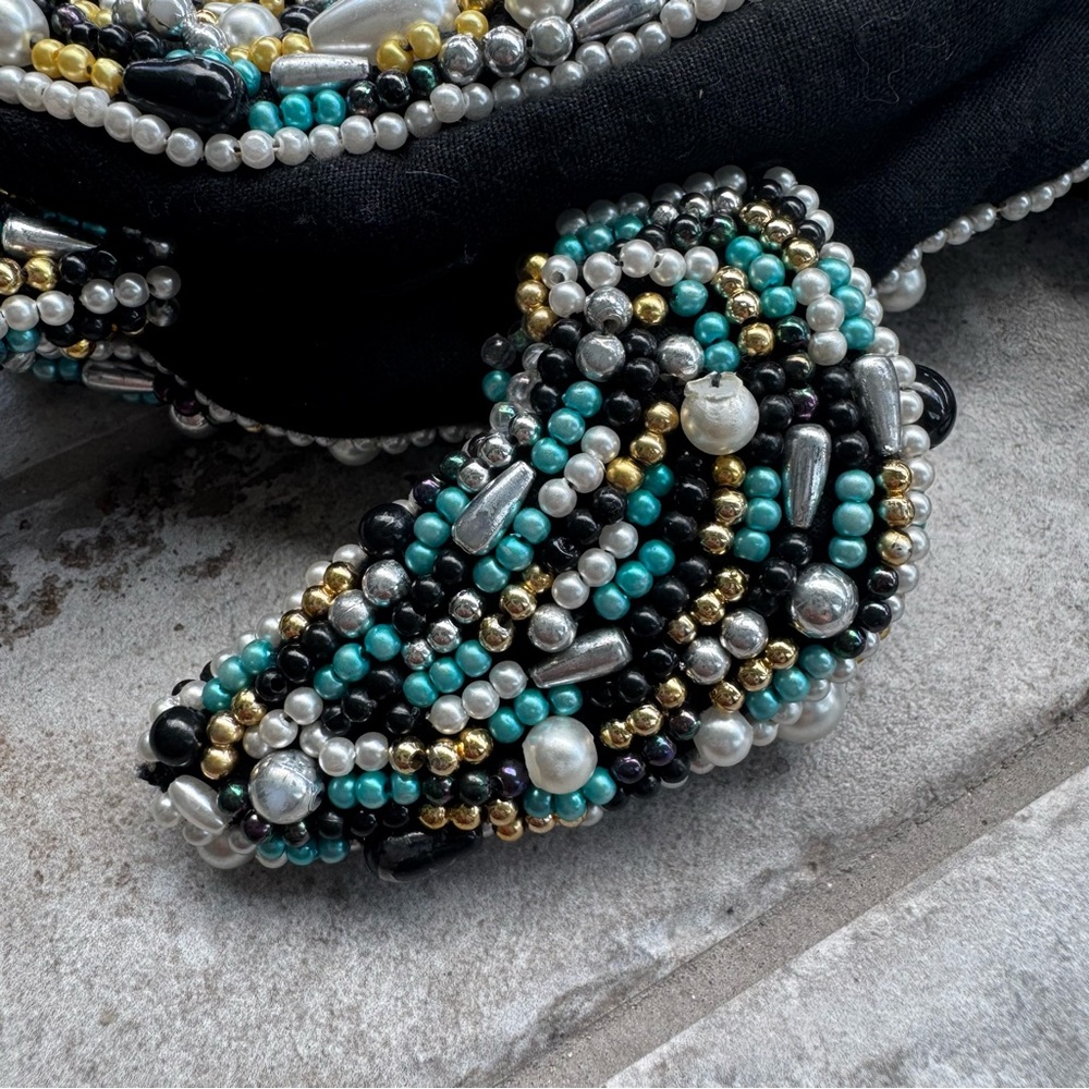 Beaded Turtle Design Bag - Picture 4 of 4